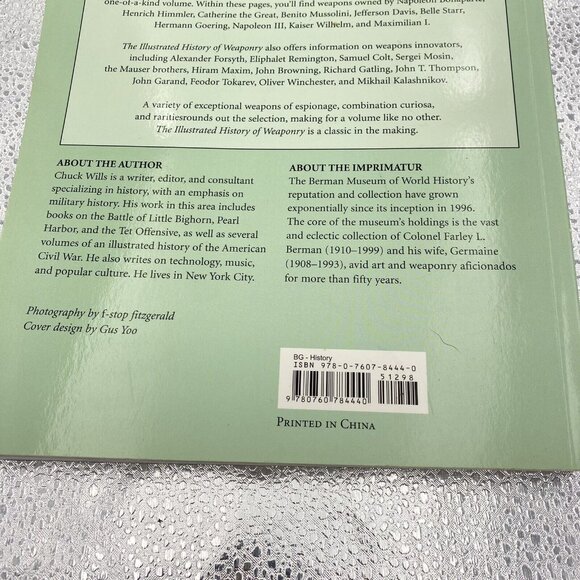 The Illustrated History of Weaponry‎ : From Flint Axes to Automatic 2006 - Picture 9 of 16